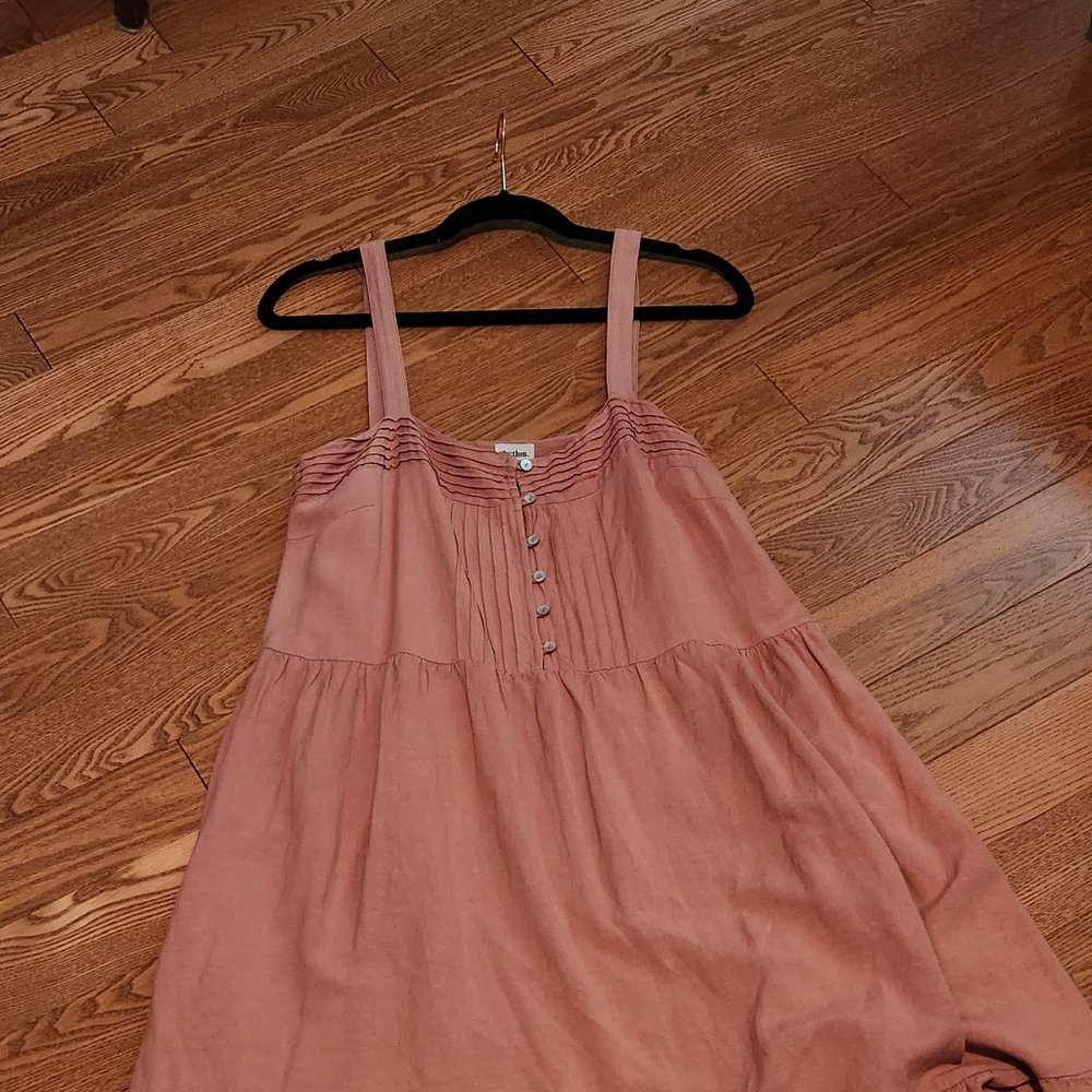Dress - Picture 8 of 8